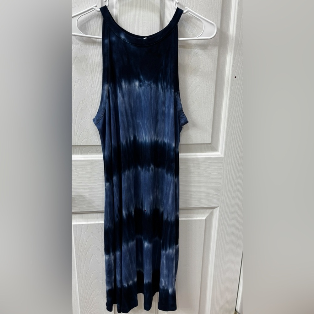 Old Navy multi-blueTie-Dye Sleeveless sundress.Used good condition. Small